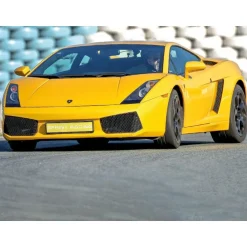 Stage de pilotage : 4 tours sur le circuit de La Ferté-Gaucher en Lamborghini Gallardo LP-560 - Coffret Cadeau Sport & Aventure