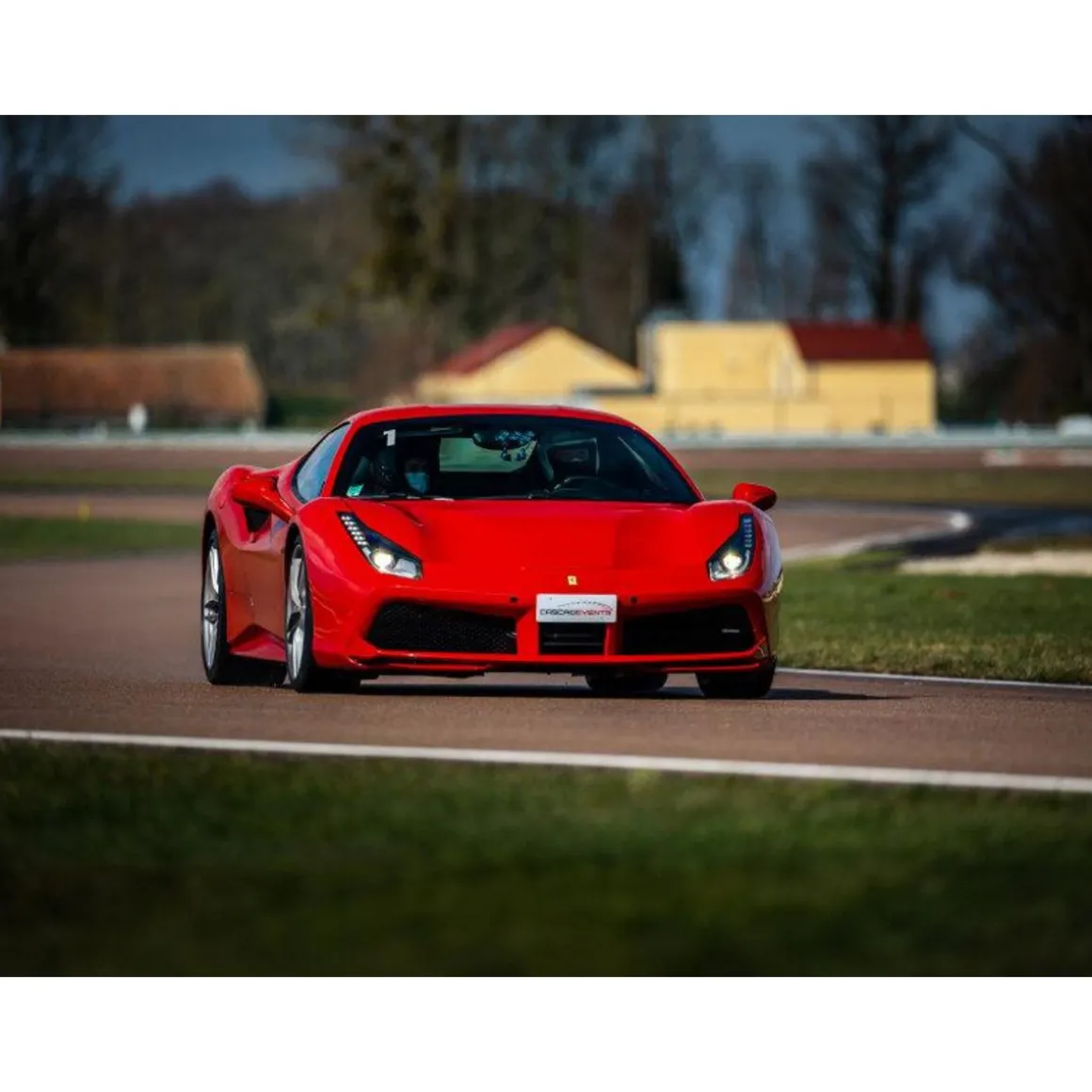 Stage de pilotage : 2 tours sur le circuit de Vaison en Ferrari F488 GTB - Coffret Cadeau Sport & Aventure