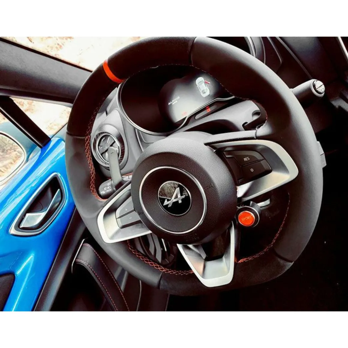 Stage de Pilotage: 15 km sur route en alpine A110S près de Colmar - Coffret Cadeau Sport & Aventure