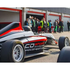 Stage de pilotage monoplace : 6 à 8 tours sur circuit en Formule 4 Tatuus - Coffret Cadeau Sport & Aventure