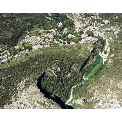 Survol en ULM du Pays des Sorgues et vidéo du vol - Coffret Cadeau Sport & Aventure