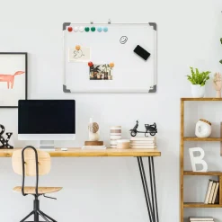 Tableau blanc aimanté magnétique dim. 60L x 45H cm nombreux accessoires inclus cadre aluminium