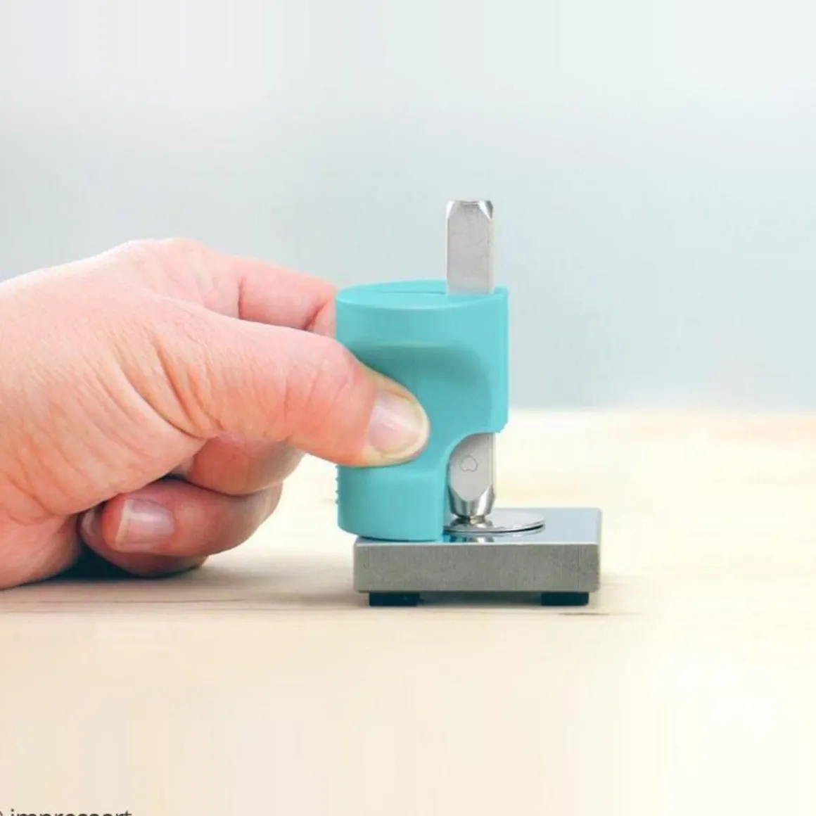 Tampon coeur pour gravure métal avec support - 3 mm