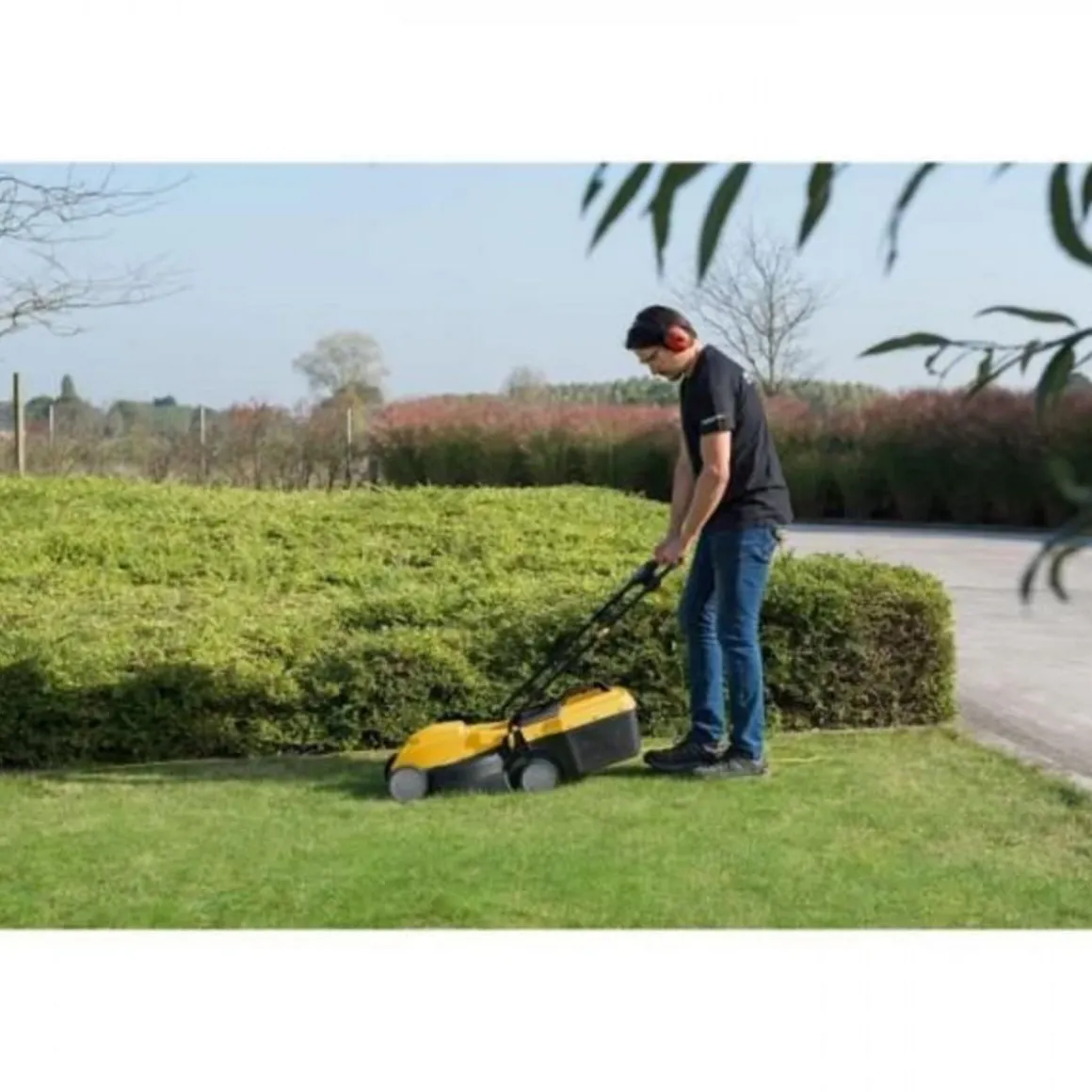 Tondeuse a Gazon Gazon et Coupe-Bordure Électrique POWERPLUS POWXG6212T - a Gazon 1300W & 32 mm Ø et Coupe-Bordures 250W & 22