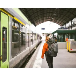 Voyage en Europe : Pass Interrail Global Continu 15 jours avec nuit en hôtel - Coffret Cadeau Multi-thèmes