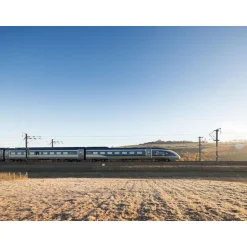 Voyage en Europe : Pass Interrail Global Continu 15 jours avec nuit en hôtel - Coffret Cadeau Multi-thèmes